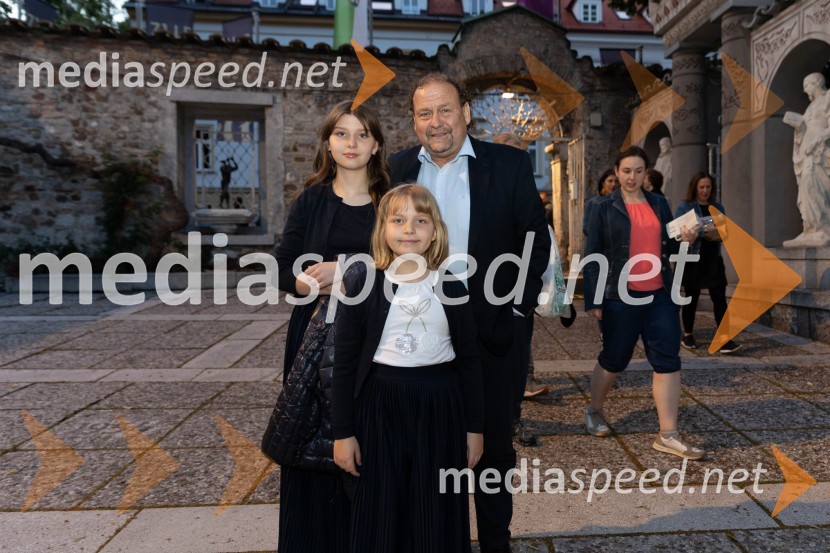  Eva Maria Brlek;  Martina Neža Brlek;  Darko  Brlek, direktor in umetniški vodja, Festival LjubljanaMuzikal Mamma Mia, Ljubljana Festival 2023