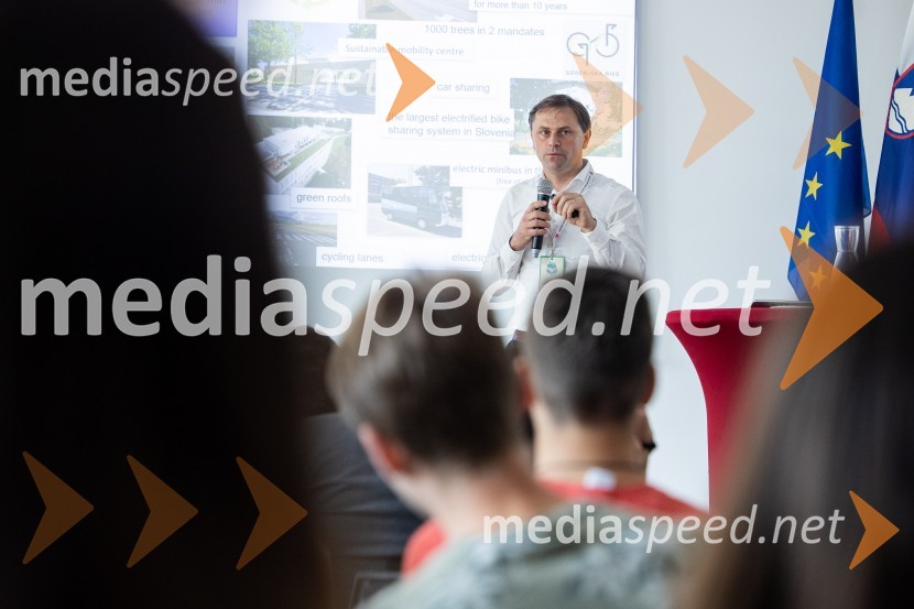 mag. Tomaž Lanišek, vodja Urada za razvoj, pametno skupnost in projekte na MOKThink Green, Go Sustainable, mednarodna konferenca MO Kranj