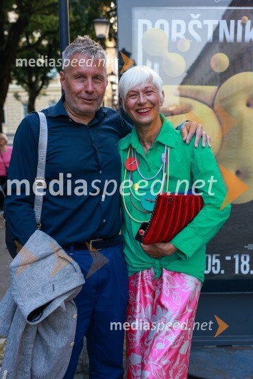  Bojan Požar, publicist, lastnik portala Požareport.si in predsednik stranke Lista novinarja Bojana Požarja;  Barbra Drnač, novinarka, plesalka, koreografinja in televizijska voditeljica58. Borštnikovo srečanje, sklepna slovesnost s podelitvijo nagrad