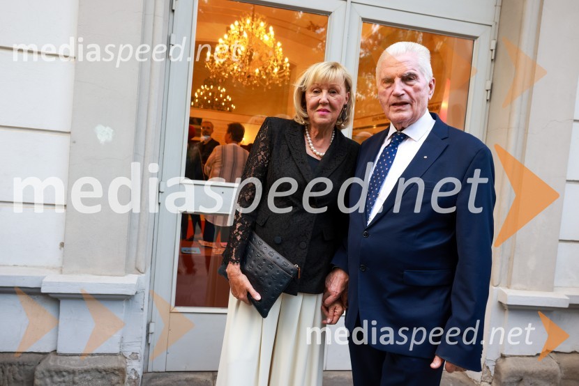  Edita Benko Toplak; prof. dr. Ludvik Toplak,  predsednik Alma Mater Europaea, nekdanji rektor UM58. Borštnikovo srečanje, sklepna slovesnost s podelitvijo nagrad