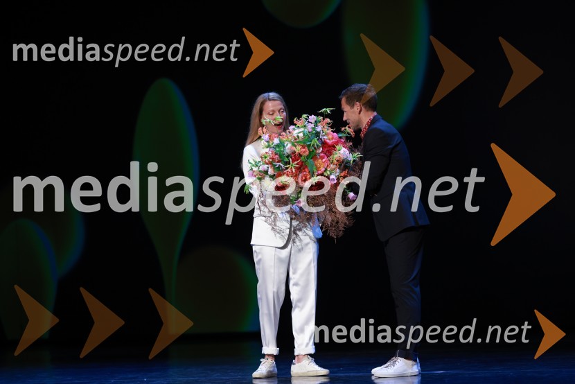  Nataša Matjašec Rošker, igralka;  Aleš Novak, umetniški direktor Festival Borštnikovo srečanje58. Borštnikovo srečanje, sklepna slovesnost s podelitvijo nagrad