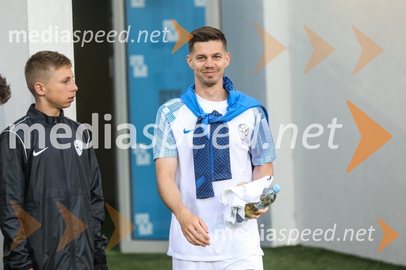  Miha Zajc, nogometaš, Fenerbahče SKSlovenija remizirala z Dansko, kvalifikacije za evropsko prvenstvo 2024