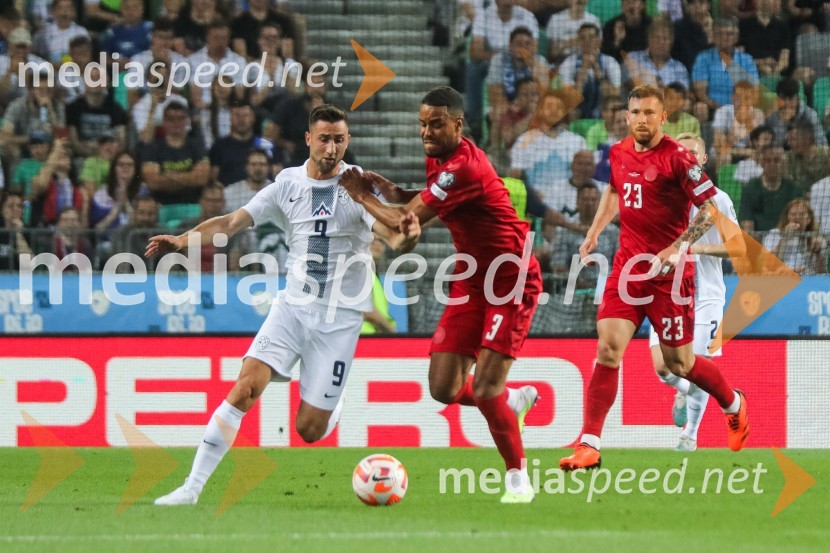  Andraž Šporar, nogometaš, Slovenija;  ... Slovenija remizirala z Dansko, kvalifikacije za evropsko prvenstvo 2024