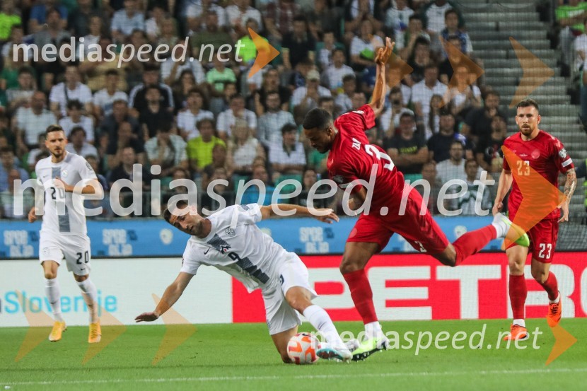  Andraž Šporar, nogometaš, Slovenija;  ... Slovenija remizirala z Dansko, kvalifikacije za evropsko prvenstvo 2024
