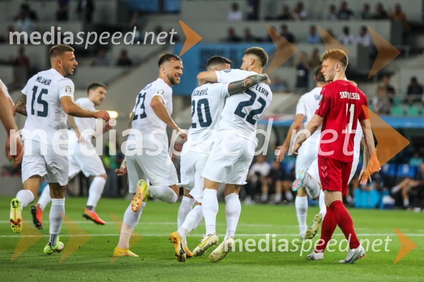  Jan Mlakar, nogometaš;  David Brekalo, nogometaš, Slovenija;  Petar Stojanović, nogometaš;  Adam Gnezda Čerin, nogometaš;  ... Slovenija remizirala z Dansko, kvalifikacije za evropsko prvenstvo 2024