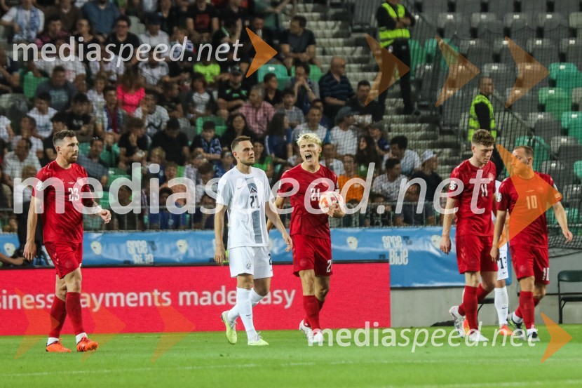  Timi Max Elšnik, nogometaš;  ... Slovenija remizirala z Dansko, kvalifikacije za evropsko prvenstvo 2024