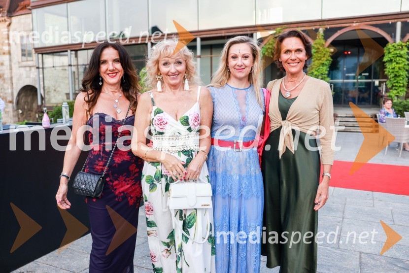  Jasna Rozman Marčič, farmacevtka;  Lilijana Kastelic, oblikovalka;  Klaudija Javornik, Srčno mentorstvo;  Andrea Volenik, generalna direktorica, Mc Donalds Slovenija22. Kresna noč Lions kluba Ljubljana Iliria