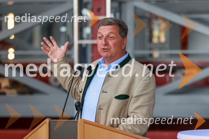  Christian Bemreiter, bavarski deželni minister za bivanje, gradnjo in prometSlovenski Riko do novega poslovnega mejnika v Nemčiji