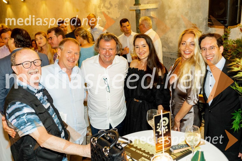  Tomaž Domicelj, glasbenik;  Peter Polič, direktor, Upravni odbor SunEdison AG;  Dušan Korošec, odvetnik;  ... ;  Maša Potkonjak Korošec, odvetnica;  Simon Krečič, dirigent in pianistCarmina Burana, Ljubljana Festival 2023