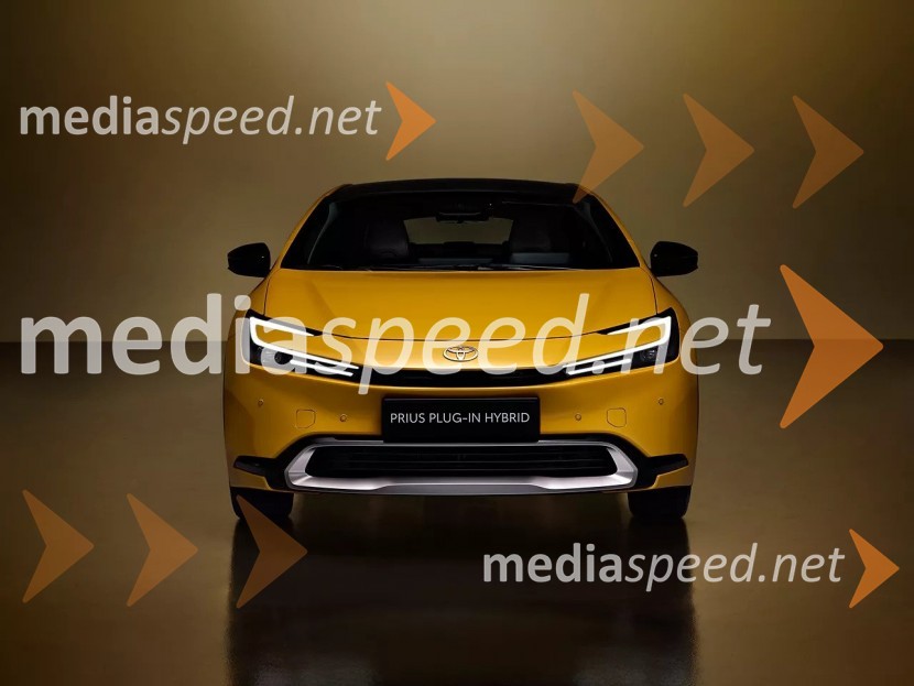 Povsem nova Toyota PRIUS PLUG-IN HYBRID