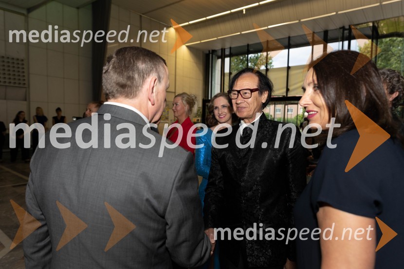  Jože Colarič, predsednik uprave in generalni direktor, Krka d.d.;  Charles Jude, nekdanji prvak pariškega baleta1. Mednarodni baletni festival Plesne noči, slavnostna otvoritev