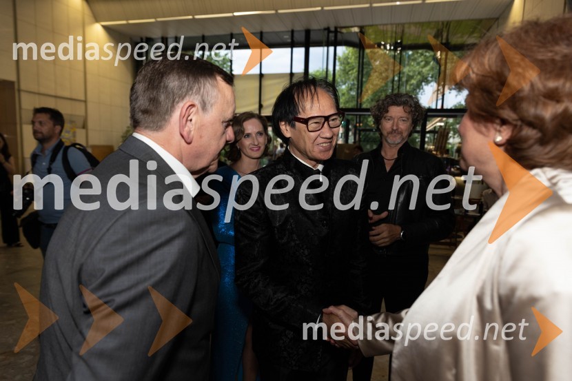  Jože Colarič, predsednik uprave in generalni direktor, Krka d.d.;  Charles Jude, nekdanji prvak pariškega baleta1. Mednarodni baletni festival Plesne noči, slavnostna otvoritev