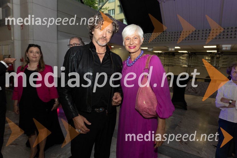  Renato Zanella, umetniški direktor ljubljanskega baleta;  Barbra Drnač, novinarka, plesalka, koreografinja in televizijska voditeljica1. Mednarodni baletni festival Plesne noči, slavnostna otvoritev