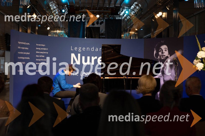  Urban Stanič, pianist1. Mednarodni baletni festival Plesne noči, slavnostna otvoritev