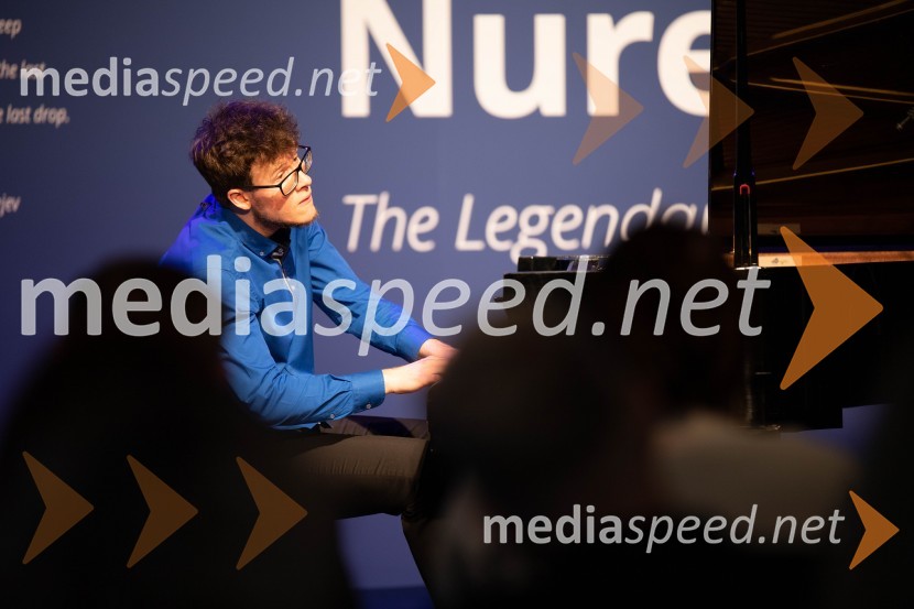  Urban Stanič, pianist1. Mednarodni baletni festival Plesne noči, slavnostna otvoritev