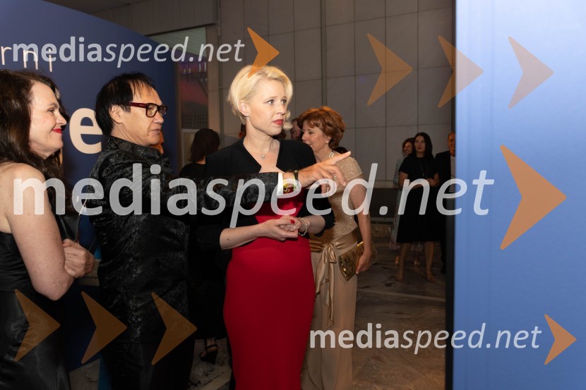  Charles Jude, nekdanji prvak pariškega baleta; mag. Urška Klakočar Zupančič, predsednica Državnega zbora RS, podpredsednica, Gibanje Svoboda1. Mednarodni baletni festival Plesne noči, slavnostna otvoritev