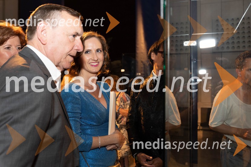  Jože Colarič, predsednik uprave in generalni direktor, Krka d.d.;  Katja Ogrin, kustosinja, Cankarjev dom1. Mednarodni baletni festival Plesne noči, slavnostna otvoritev