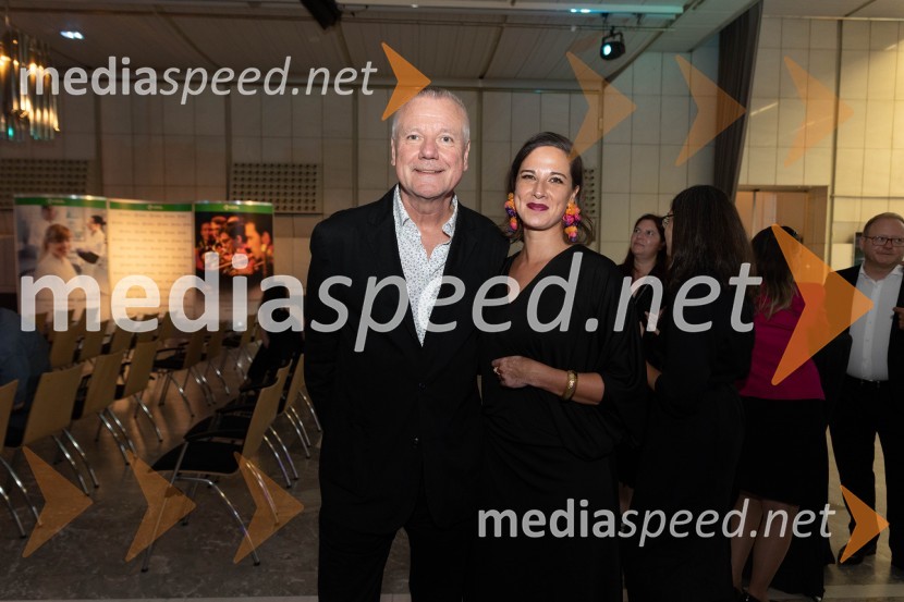  Staš Ravter, direktor SNG Opera in balet Ljubljana; dr. Ana Kerševan, generalna državna odvetnica1. Mednarodni baletni festival Plesne noči, slavnostna otvoritev