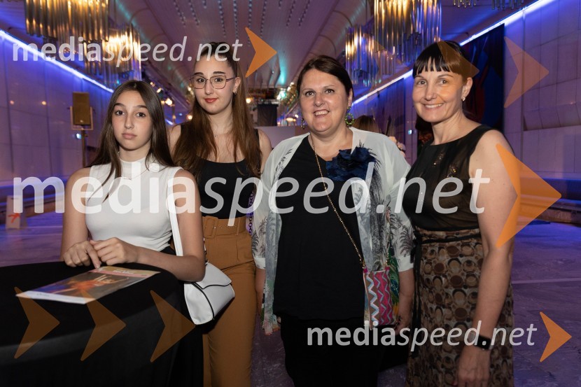  ... ;  ... ;  Uršula Cetinski, generalna direktorica, Cankarjev dom;  ... 1. Mednarodni baletni festival Plesne noči, slavnostna otvoritev