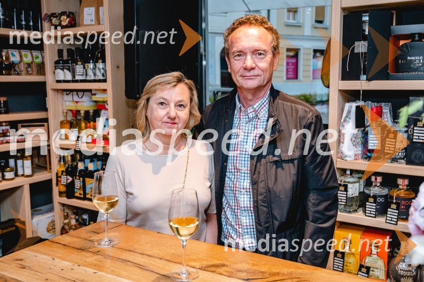 2. obletnica vinoteke Deliz