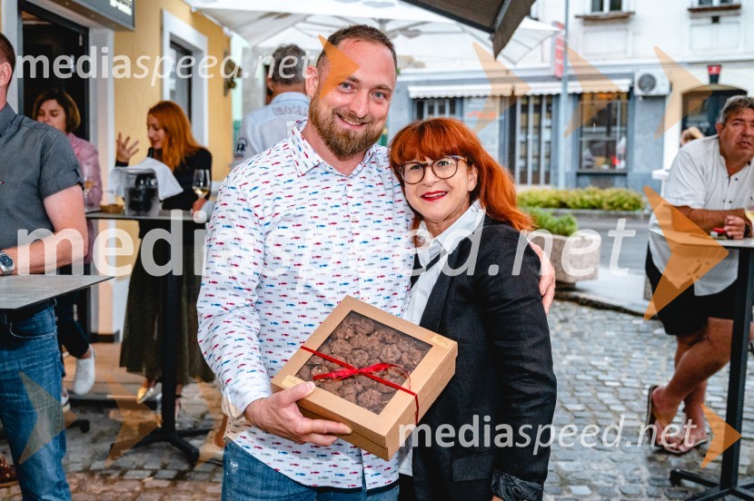  Franc Žgur, Sommeller, Deliz d.o.o.;  ... 2. obletnica vinoteke Deliz