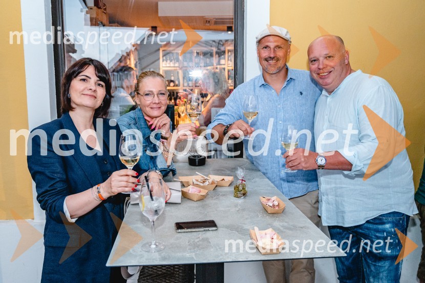 2. obletnica vinoteke Deliz