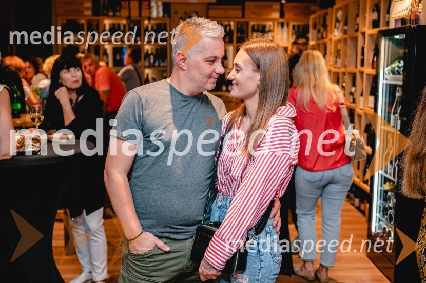 2. obletnica vinoteke Deliz