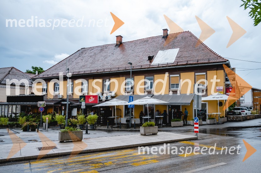 2. obletnica vinoteke Deliz