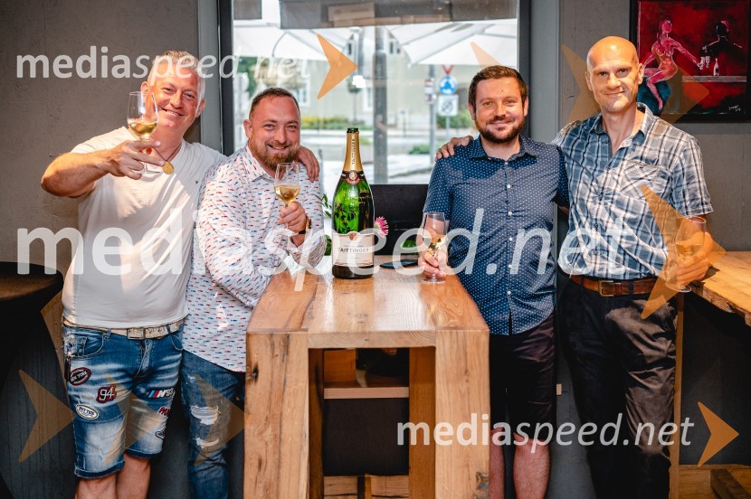  ... ;  Franc Žgur, Sommeller, Deliz d.o.o.;  ... ;  ... 2. obletnica vinoteke Deliz