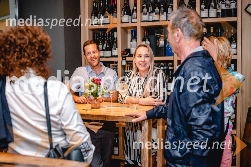 2. obletnica vinoteke Deliz