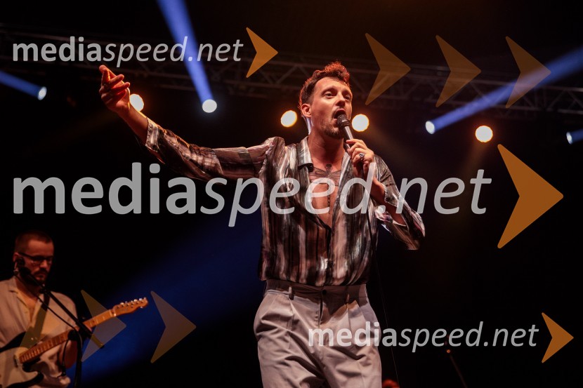  Kristijan Crnica, pevecStopimo skUPAJ za Urbana, dobrodelni koncert