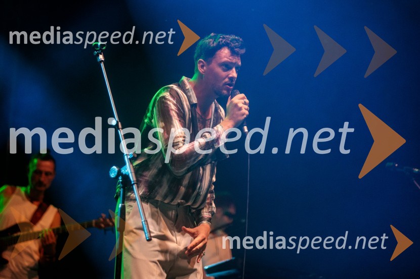  Kristijan Crnica, pevecStopimo skUPAJ za Urbana, dobrodelni koncert