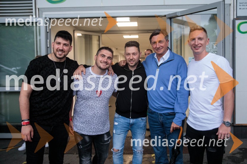  Theo Čebron, Zvita feltna;  Matic Leban, Zvita feltna;  Žan Janežič, Zvita feltna;  Borut Pahor, nekdanji predsednik Republike Slovenije;  Blaž Gec, Zvita feltnaStopimo skUPAJ za Urbana, dobrodelni koncert