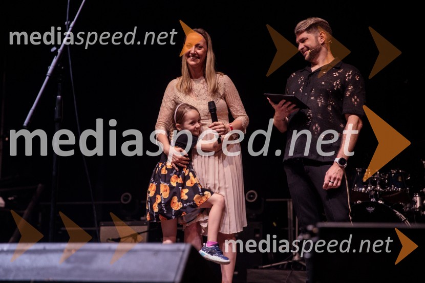  ... ;  Špela Miroševič,  psihoterapevtka in biopsihologinja;  Klemen Bunderla, radijski voditelj, radio AktualStopimo skUPAJ za Urbana, dobrodelni koncert