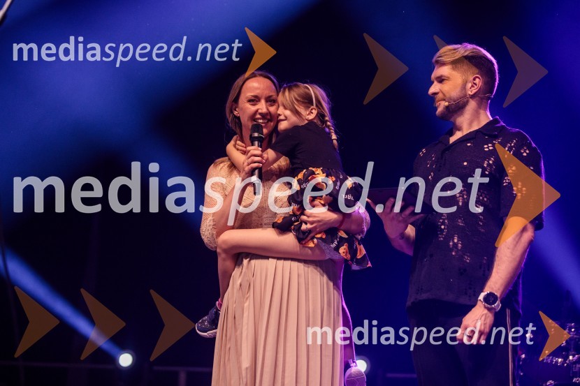  Špela Miroševič,  psihoterapevtka in biopsihologinja;  ... ;  Klemen Bunderla, radijski voditelj, radio AktualStopimo skUPAJ za Urbana, dobrodelni koncert