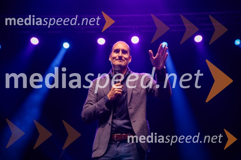  Vid  Valič, stand-up komik, voditeljStopimo skUPAJ za Urbana, dobrodelni koncert