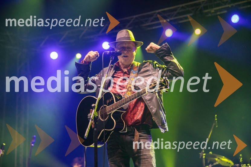  Vlado Kreslin, glasbenikStopimo skUPAJ za Urbana, dobrodelni koncert