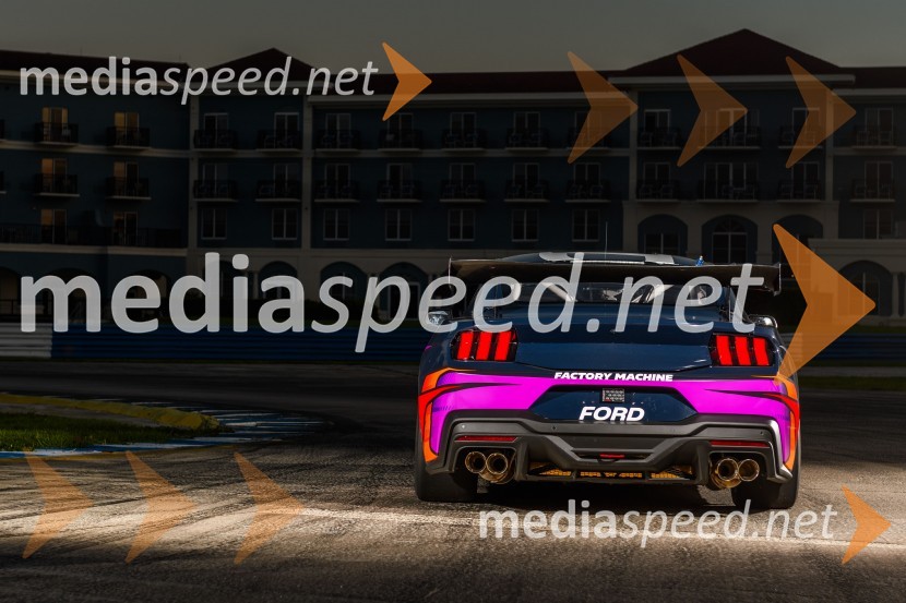 Ford je v Spa predstavil novega MUSTANGA GT4 in izpolnil obljubo