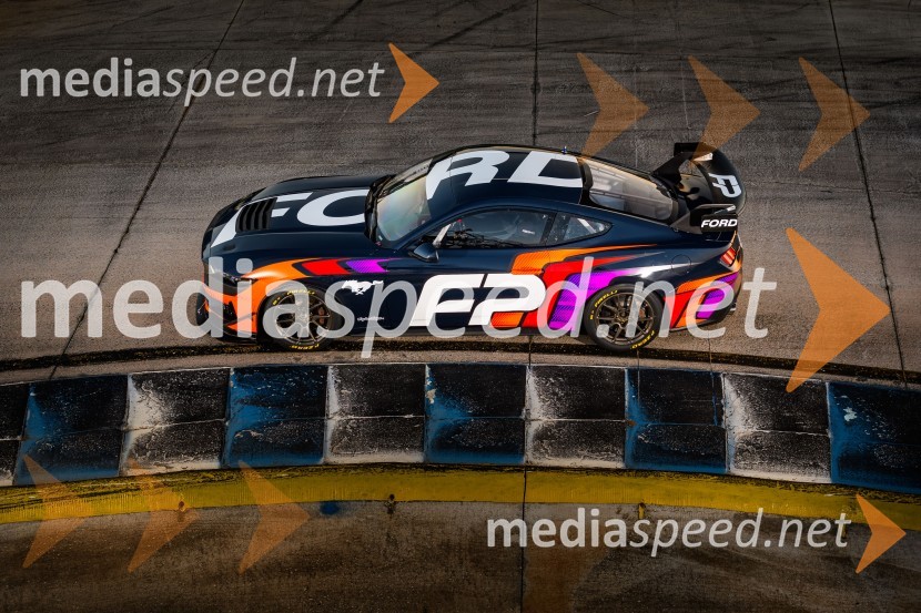 Ford je v Spa predstavil novega MUSTANGA GT4 in izpolnil obljubo