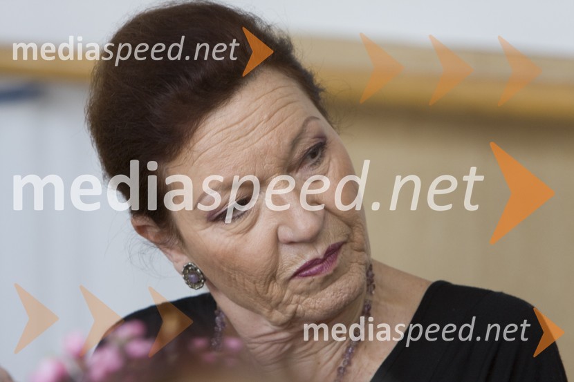 Elza Budau, pevkaSrečanje kandidatk za Slovenko leta v obdobju od leta 1988 do 2008