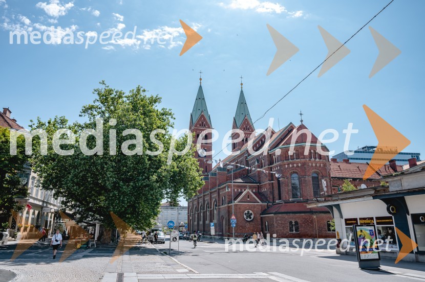 Frančiškanska cerkev Maribor, Trg svobode MariborPoletni utrinki iz štajerske prestolnice