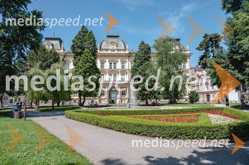 Univerza v Mariboru, Rektorat Univerze v Mariboru, Slomškov trg MariborPoletni utrinki iz štajerske prestolnice