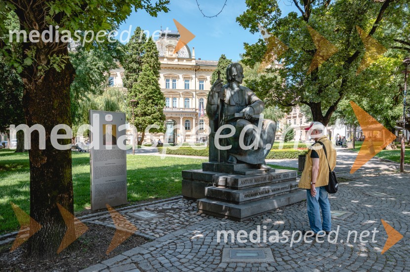 Poletni utrinki iz štajerske prestolnice