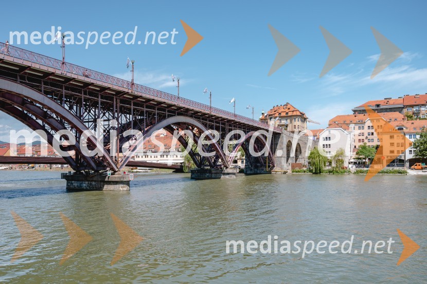 Poletni utrinki iz štajerske prestolnice