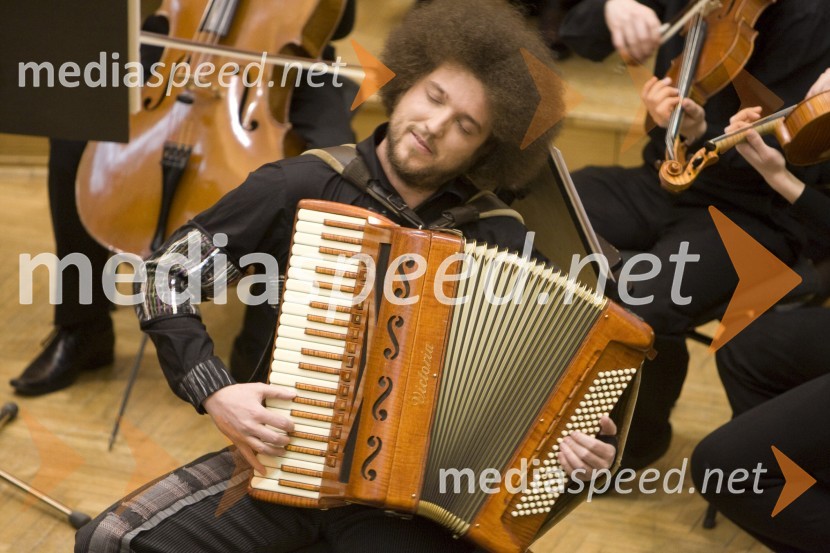 Janez Dovč, glasbenikHvala, ker vam ni vseeno, dobrodelni koncert