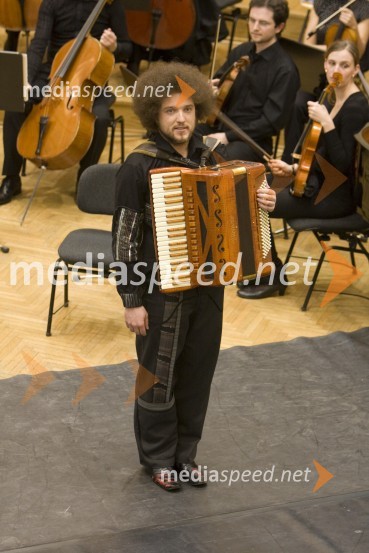 Janez Dovč, glasbenikHvala, ker vam ni vseeno, dobrodelni koncert