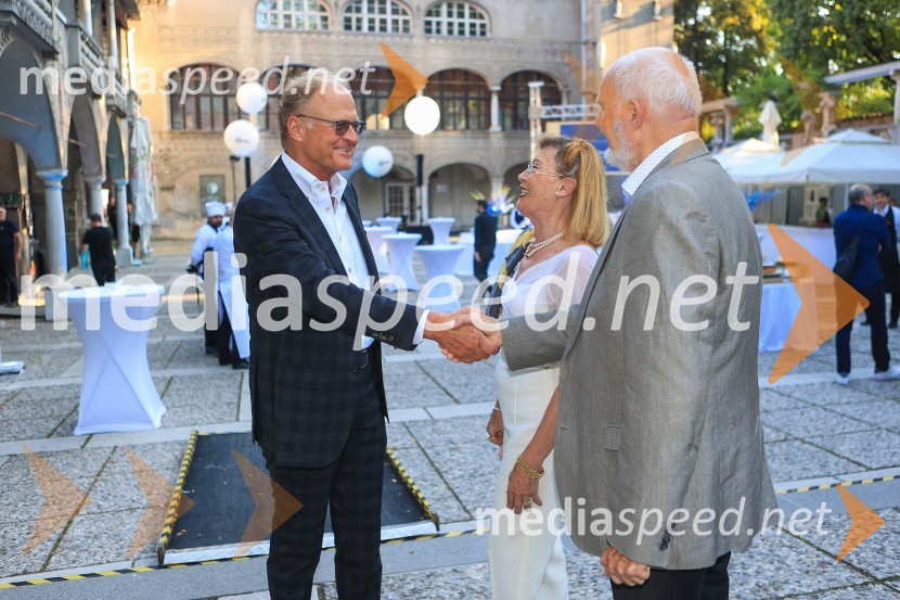  Janez  Škrabec, direktor Riko d.o.o.;  Nevenka Leban Orešič, pianistka, častna konzulka Republike Litve;  Ivan Leban60 let uspešnega podjetnika Janeza Škrabca