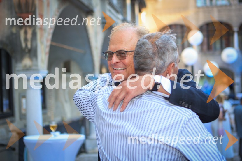  Janez  Škrabec, direktor Riko d.o.o.;  ... 60 let uspešnega podjetnika Janeza Škrabca