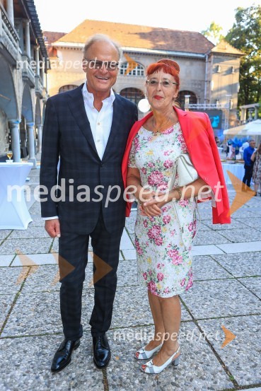  Janez  Škrabec, direktor Riko d.o.o.;  Rosvita Šengelaja60 let uspešnega podjetnika Janeza Škrabca