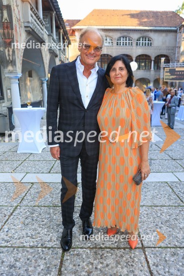  Janez  Škrabec, direktor Riko d.o.o.;  ... 60 let uspešnega podjetnika Janeza Škrabca